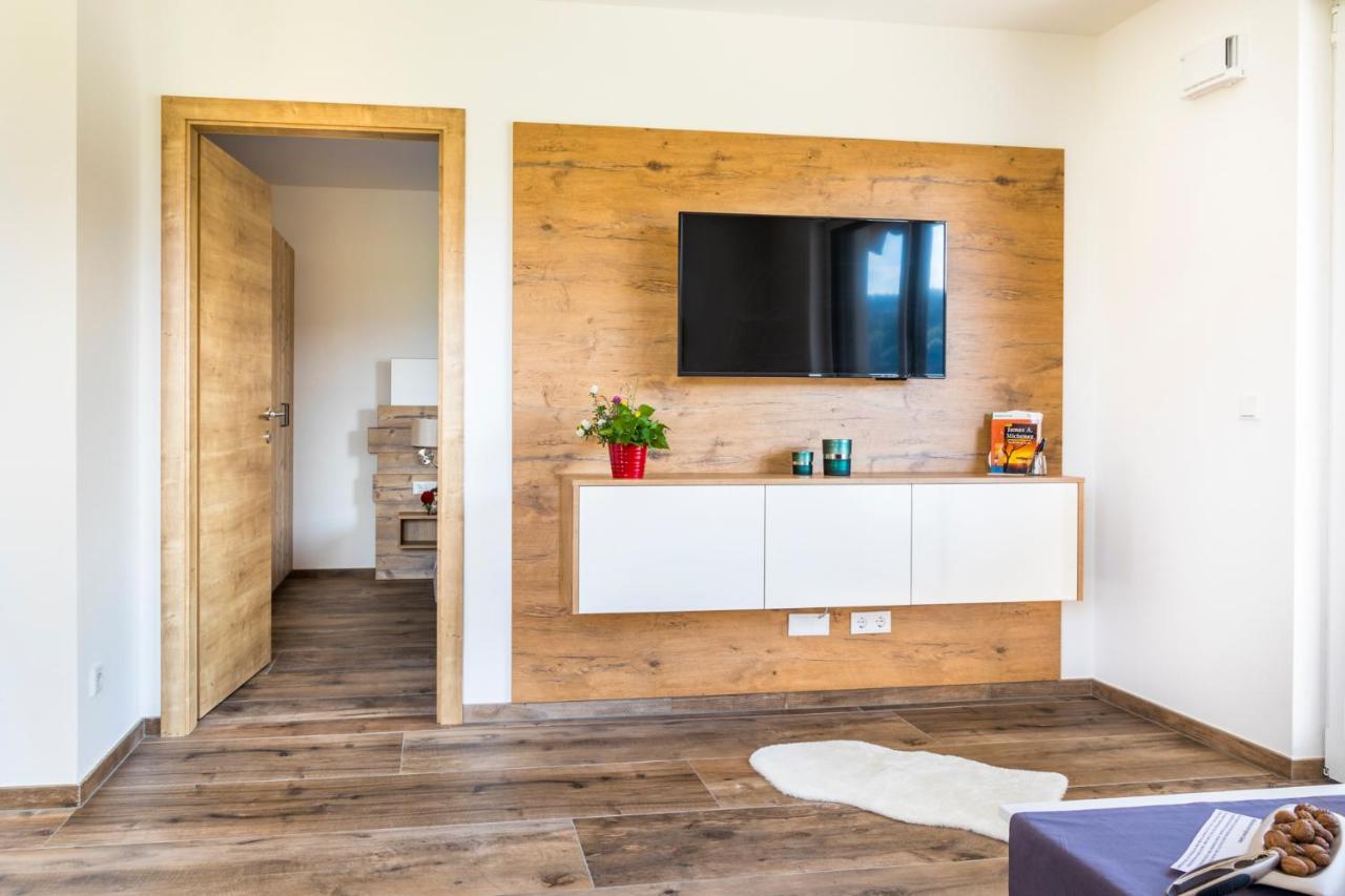 Apartment Motzenhof - Stadtnaehe Salzburg - Modernes Bauernhoferlebnis Inklusive Adnet Eksteriør bilde