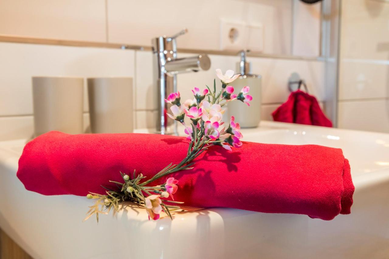Apartment Motzenhof - Stadtnaehe Salzburg - Modernes Bauernhoferlebnis Inklusive Adnet Eksteriør bilde