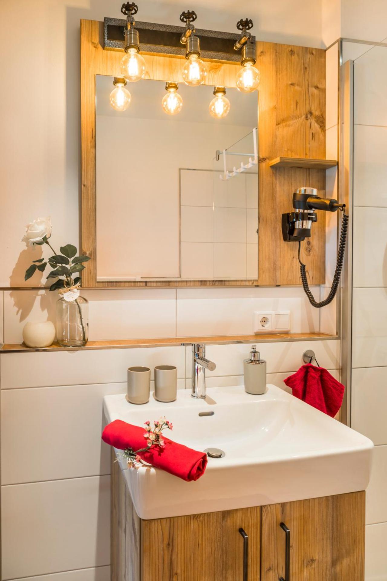 Apartment Motzenhof - Stadtnaehe Salzburg - Modernes Bauernhoferlebnis Inklusive Adnet Eksteriør bilde